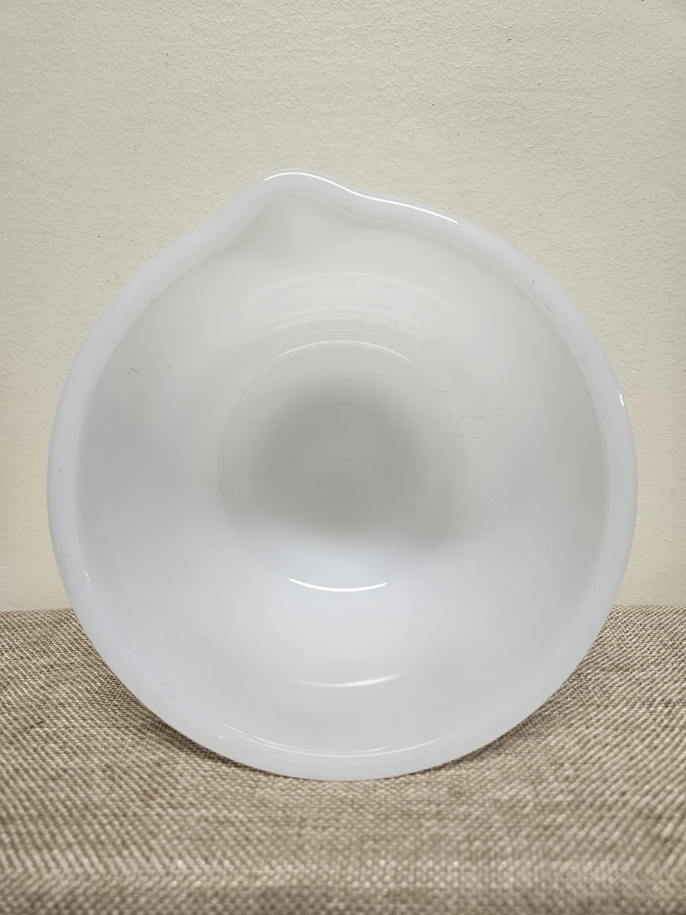 1950's Sunbeam Mixing Bowl with Pour Spout‎